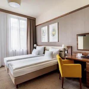 **** Hotel Golden Tulip Center Polonia
